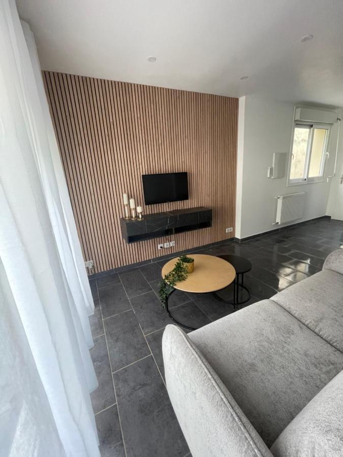 Studio Tout Confort, Au Pied De Toute Commodite, 2 Apartment Creteil Exterior photo